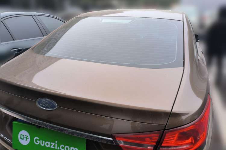 Used Ford Escort 2015 1.5L Automatic Fashion Model
