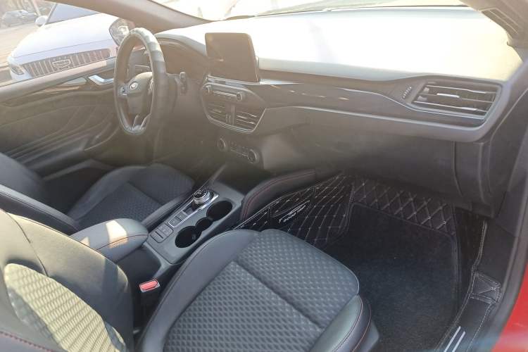 Used Ford Focus 2020 Hatchback EcoBoost 180 Automatic ST Line
