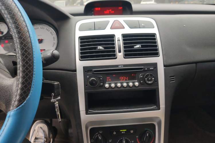 Used Peugeot 307 2010 Hatchback 1.6L Automatic Comfort Edition