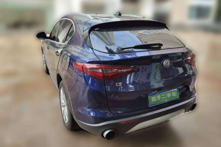 Used Alfa Romeo Stelvio 2017 2.0T 280HP Luxury Edition Rear Left 45 Deg