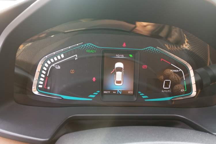 Used ORA iQ 2018 High-Range Version Smart Connectivity Model
