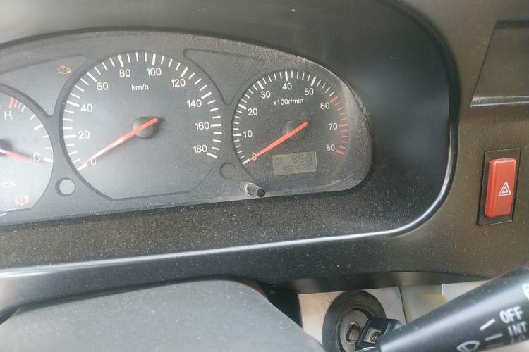 Used Jinbei Hiace 2018 2.0L Fifth-Generation Kuaiyun Standard Version Standard Roof 6 Seats V19S
