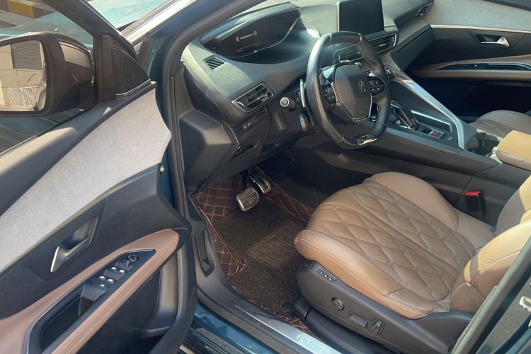 Used Peugeot 5008 2017 380THP 7-Seater Luxury GT Edition Interior 2