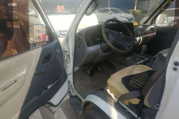 Used Jinbei Hiace 2018 2.0L Fifth-Generation Kuaiyun Standard Version Standard Roof 6 Seats V19S
