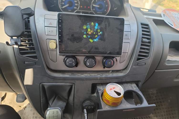 Used SAIC MAXUS  2014 2.5T Aotuntong Short Wheelbase Mid-Roof Model