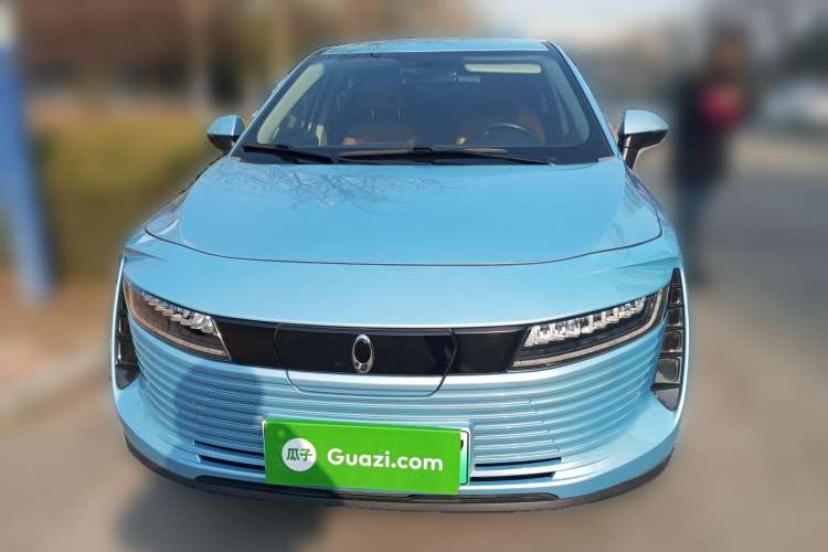 Used ORA iQ 2018 High-Range Version Smart Connectivity Model
