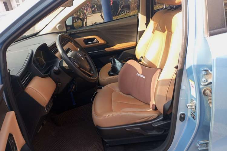 Used ORA iQ 2018 High-Range Version Smart Connectivity Model
