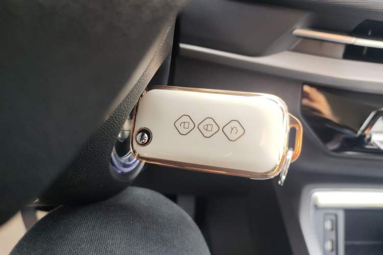 Used Wuling Jiachen 2022 1.5L Manual Comfort Edition
