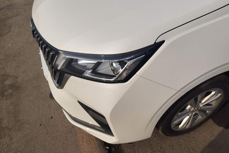 Used Wuling Jiachen 2022 1.5L Manual Comfort Edition
