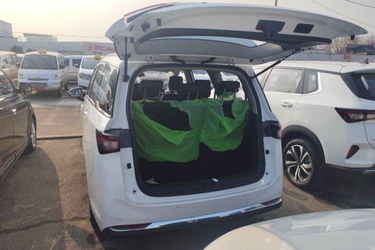 Used Wuling Jiachen 2022 1.5L Manual Comfort Edition
