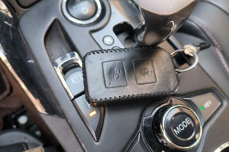 Used BYD Qin 2014 1.5T Flagship Model
