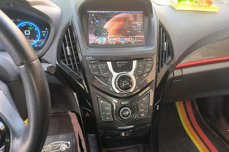 Used BYD Qin 2014 1.5T Flagship Model
