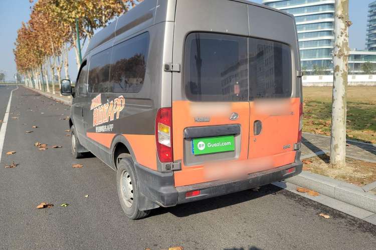 Used SAIC MAXUS  2014 2.5T Aotuntong Short Wheelbase Mid-Roof Model