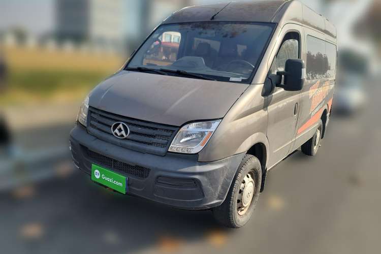 Used SAIC MAXUS 2014 2.5T Aotuntong Short Wheelbase Mid-Roof Model