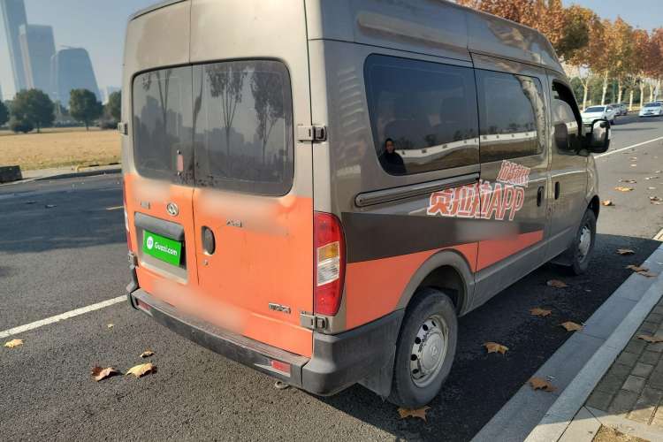 Used SAIC MAXUS  2014 2.5T Aotuntong Short Wheelbase Mid-Roof Model