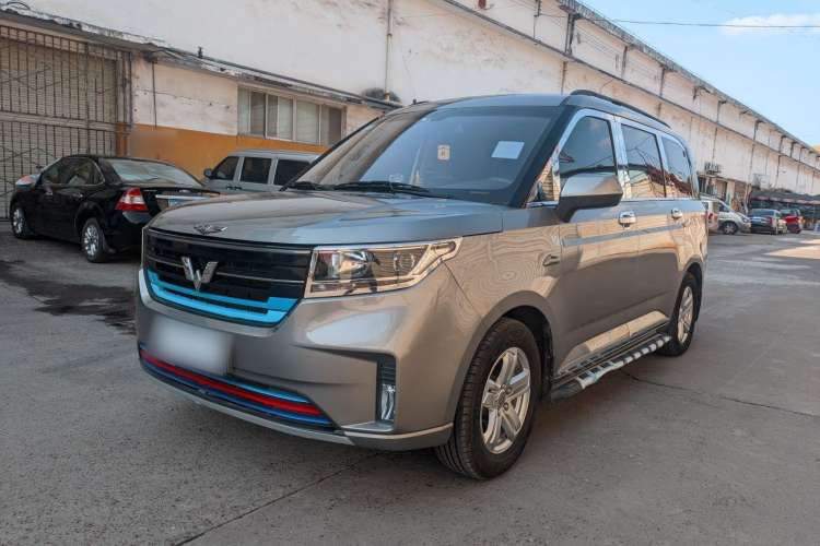 Used Wuling Hongguang PLUS 2019 1.5T Manual Luxury 7-Seater