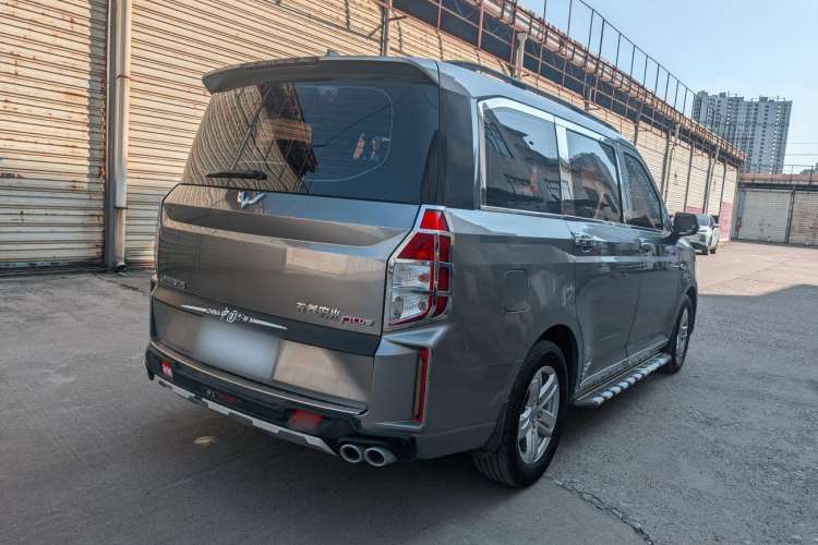 Used Wuling Hongguang PLUS 2019 1.5T Manual Luxury 7-Seater
