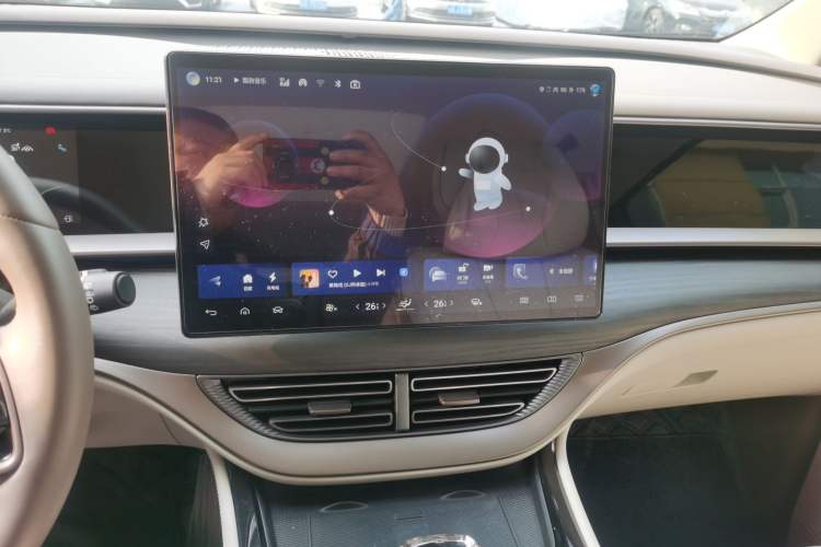 Used Denza D9 2022 DM-i 970 Four-Wheel Drive Flagship Model
