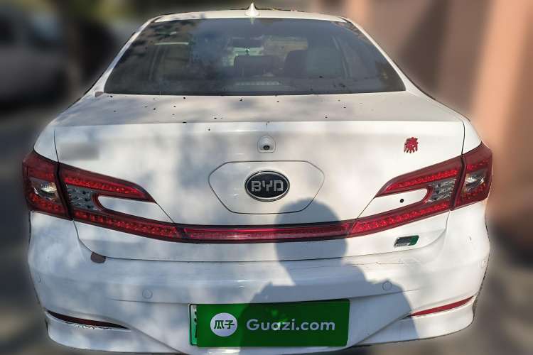 Used BYD Qin 2014 1.5T Flagship Model
