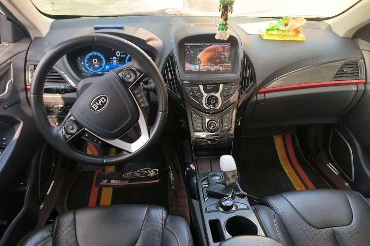 Used BYD Qin 2014 1.5T Flagship Model
