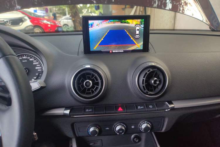 Used Audi A3 2018 30th Anniversary Edition Sportback 35 TFSI Ambition Model
