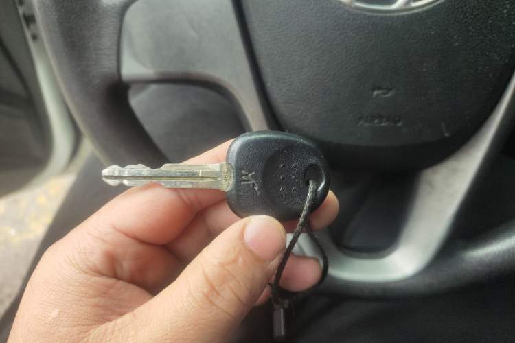 Used Hyundai Verna Ray 2014 1.4L Automatic GLX