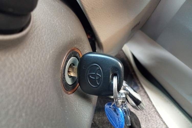 Used Toyota Verso 2014 Starlight 180E CVT Elite Edition