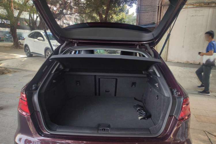 Used Audi A3 2018 30th Anniversary Edition Sportback 35 TFSI Ambition Model
