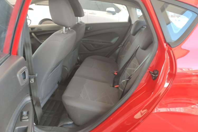 Used Ford Fiesta 2013 Hatchback 1.5L Manual Fashion Edition