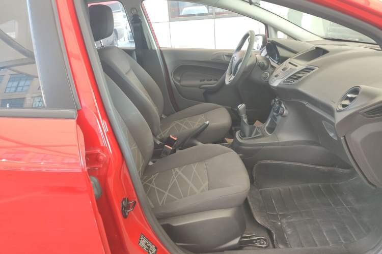 Used Ford Fiesta 2013 Hatchback 1.5L Manual Fashion Edition