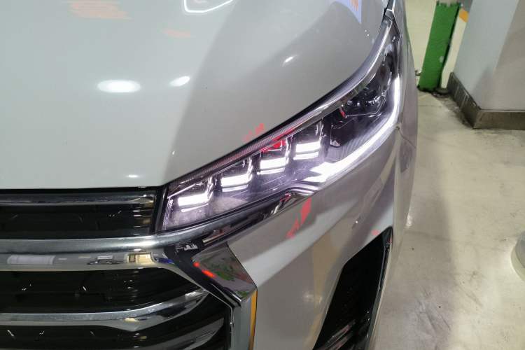 Used SAIC MAXUS G20 2021 Facelifted PLUS 2.0T Diesel Automatic Luxury Edition
