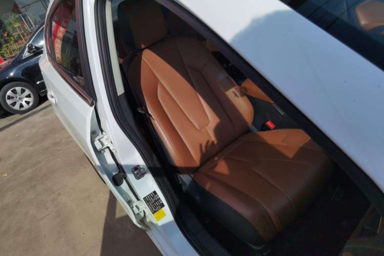 Used MG GT 2016 1.5L Automatic Value-Added Luxury Edition