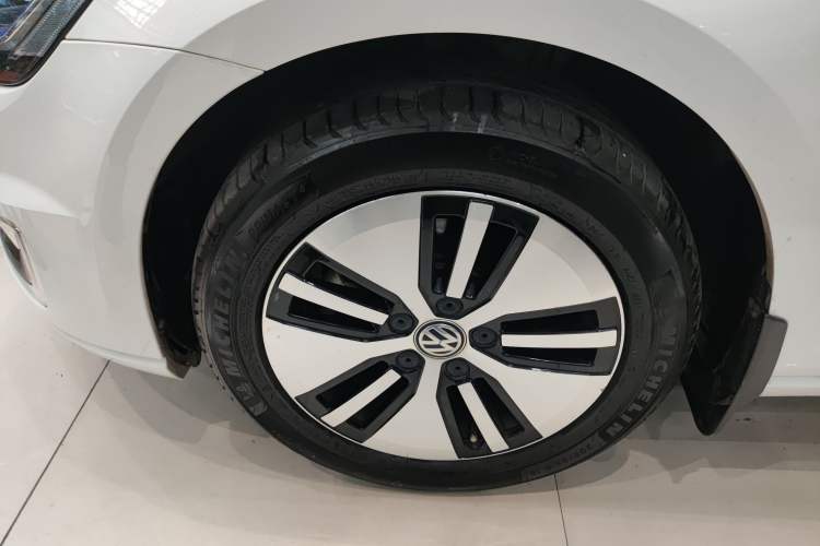 Used Volkswagen Golf Pure Electric 2020 Chari
