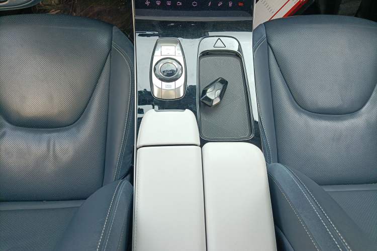 Used ARCFOX Alpha T 2021 600H