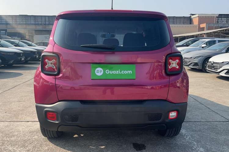 Used Jeep Renegade 2017 180T Automatic Kinetic Edition+
