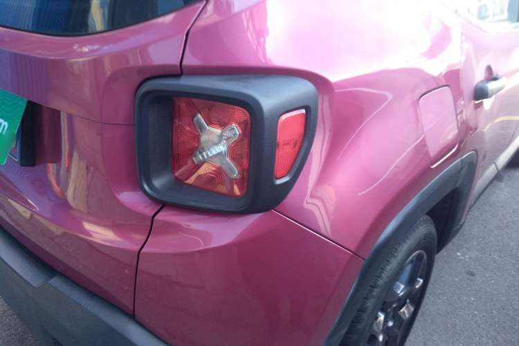 Used Jeep Renegade 2017 180T Automatic Kinetic Edition+
