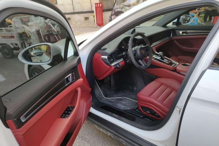 Used Porsche Panamera 2023 Facelifted Panamera 2.9T Platinum Edition
