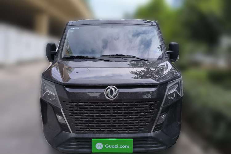 Used Dongfeng Yufeng Yufeng 2023 V9+ 2.0T Automatic Front-Wheel-Drive Short Wheelbase Low-Roof Model with 5/6 Seats