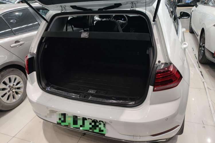 Used Volkswagen Golf Pure Electric 2020 Chari

