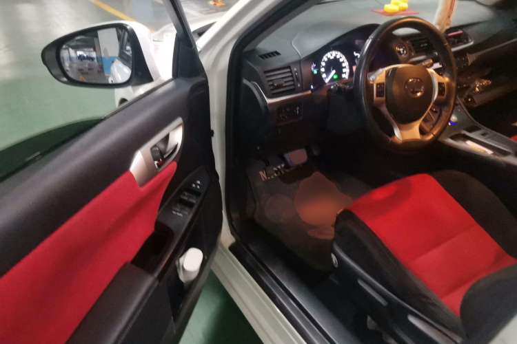Used Lexus CT 2013 CT200h Comfort Edition
