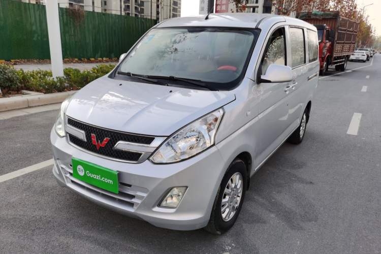 Used Wuling Rongguang V 2016 1.5L Standard Version