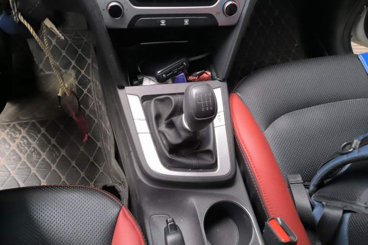 Used Hyundai Elantra (6th Generation / Lingdong) 2016 1.6L Manual ZhiXuan · Dynamic Model
