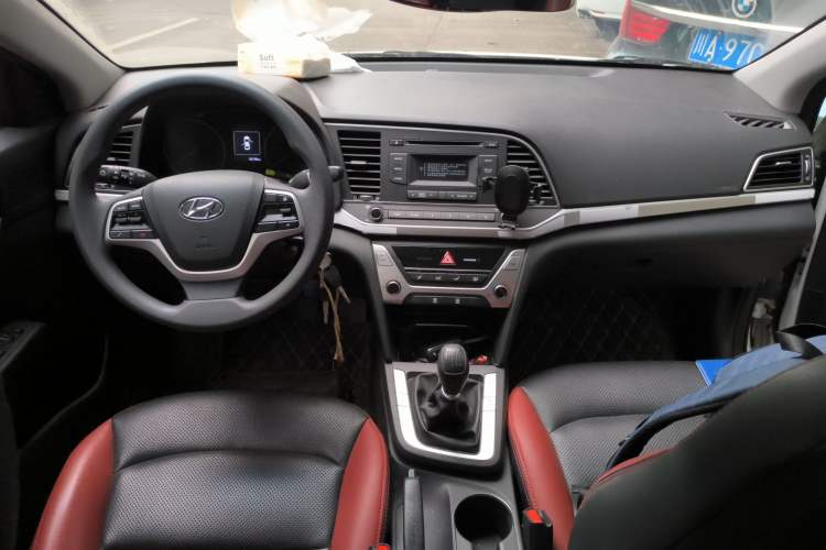 Used Hyundai Elantra (6th Generation / Lingdong) 2016 1.6L Manual ZhiXuan · Dynamic Model
