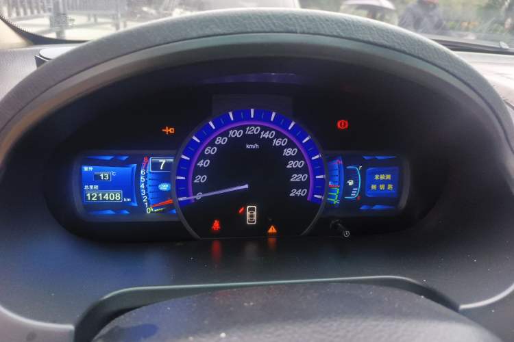 Used BYD S6 2013 Jingyue Edition 2.0L Manual Luxury Model 5 Seats
