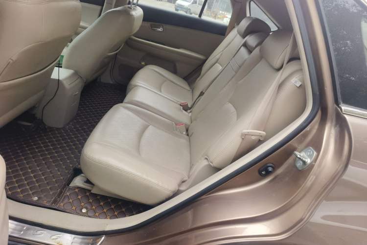 Used BYD S6 2013 Jingyue Edition 2.0L Manual Luxury Model 5 Seats
