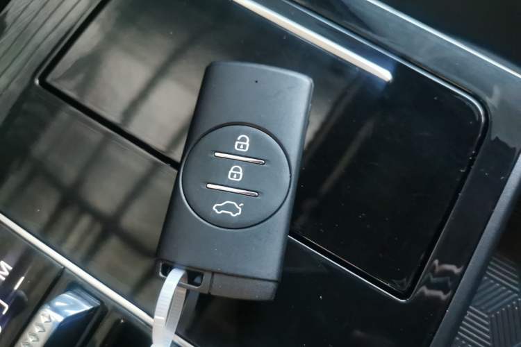 Used EXEED Zhuifeng 2022 Chasing the Waves Edition 1.5T CVT Good Things Peanut Edition
