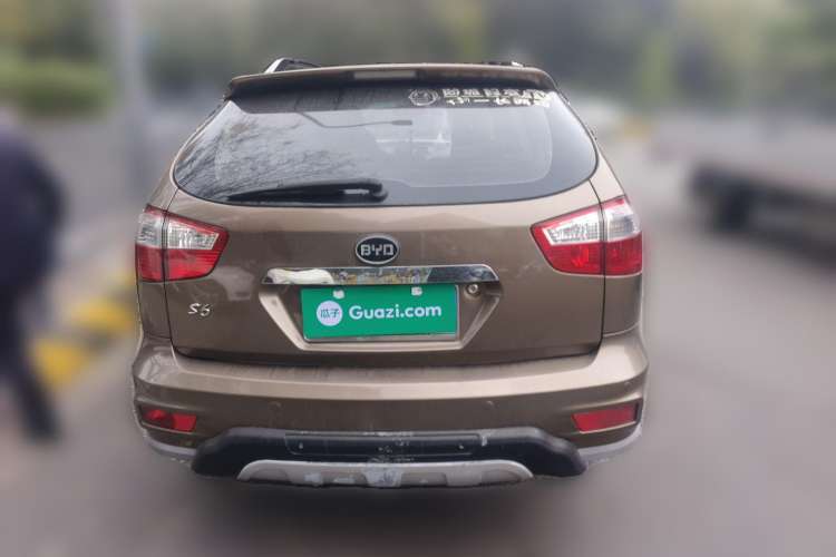Used BYD S6 2013 Jingyue Edition 2.0L Manual Luxury Model 5 Seats
