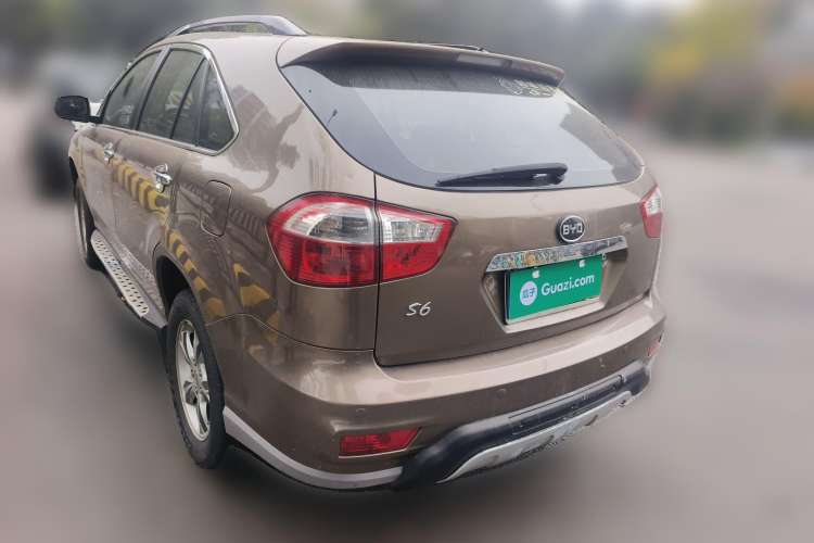 Used BYD S6 2013 Jingyue Edition 2.0L Manual Luxury Model 5 Seats
