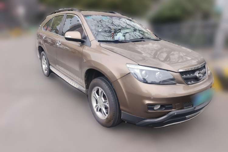 Used BYD S6 2013 Jingyue Edition 2.0L Manual Luxury Model 5 Seats
