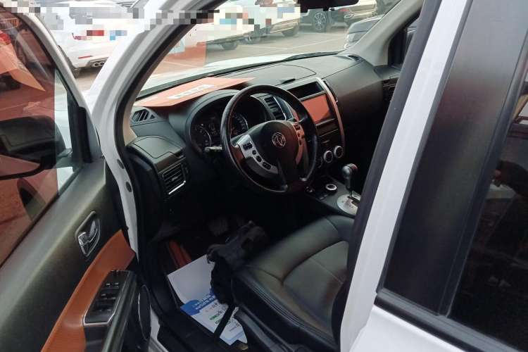 Used Dongfeng Fengdu MX6 2016 2.0L CVT All-Wheel-Drive Versatile Edition
